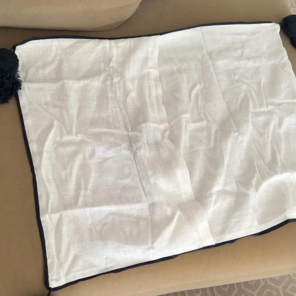 RH Teen White with Navy Trim/Tassel in Standard size 20x26 pillow sham. - Picture 3 of 5